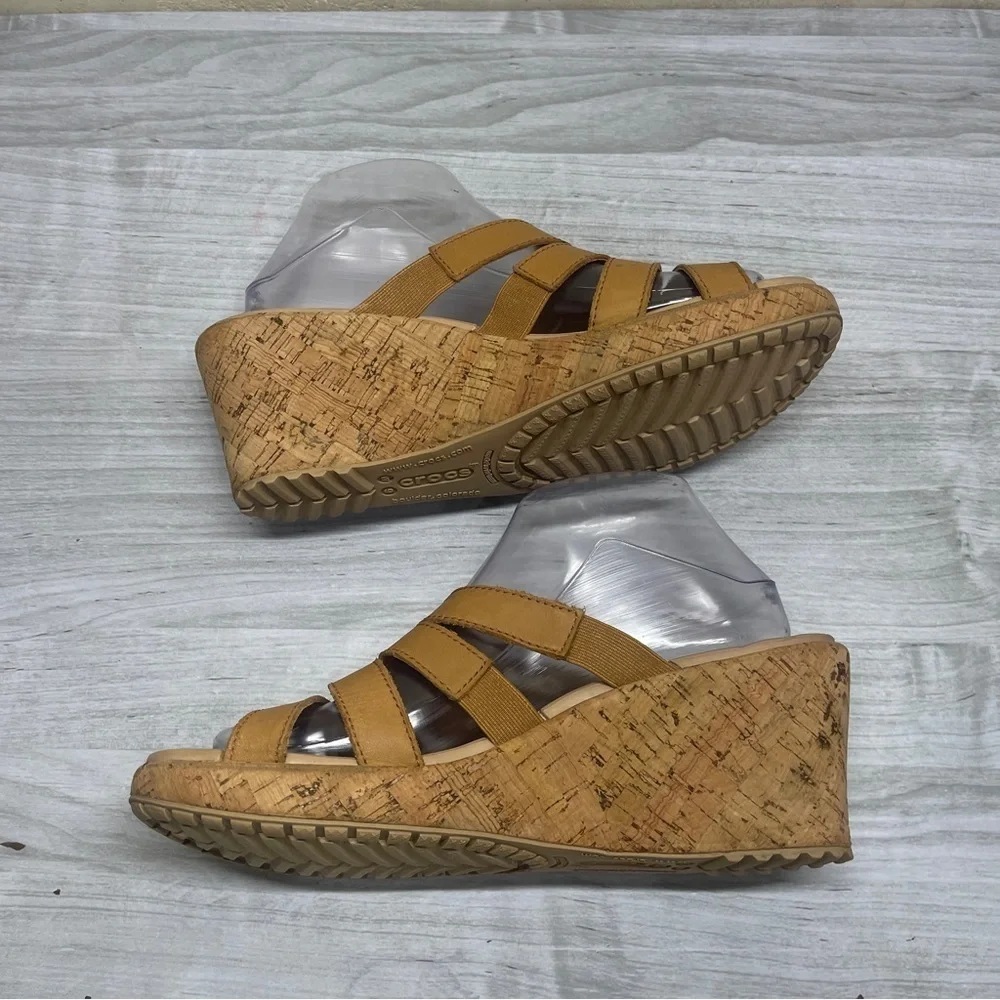 CROCS A Leigh Slip On Leather Tan Camel Brown Strappy Cork Wedge Sandals size 9